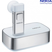 Nokia BH-804 Bluetooth Headset Special Edition Silver / White
